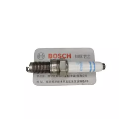 Свеча зажигания Bosch Y5KPP332 (0 241 145 523) 4 шт.Audi A1/A3/Q3, VW Golf/Polo/Jetta, Skoda Octavia 1.2TSI/1.4TSI