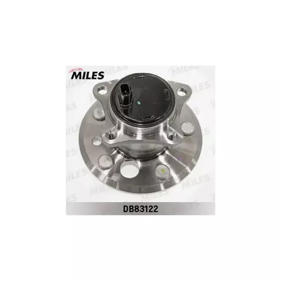 Ступица колеса задняя правая с подшипником TOYOTA CAMRY V30/V40 01-11 (SKF VKBA3947) DB83122